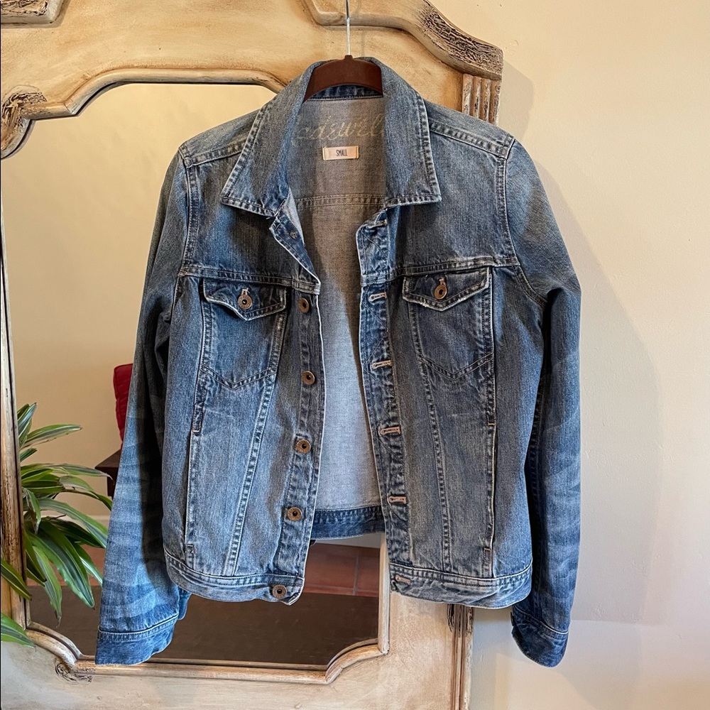 Madewell ~ Boxy-Crop Jean Jacket